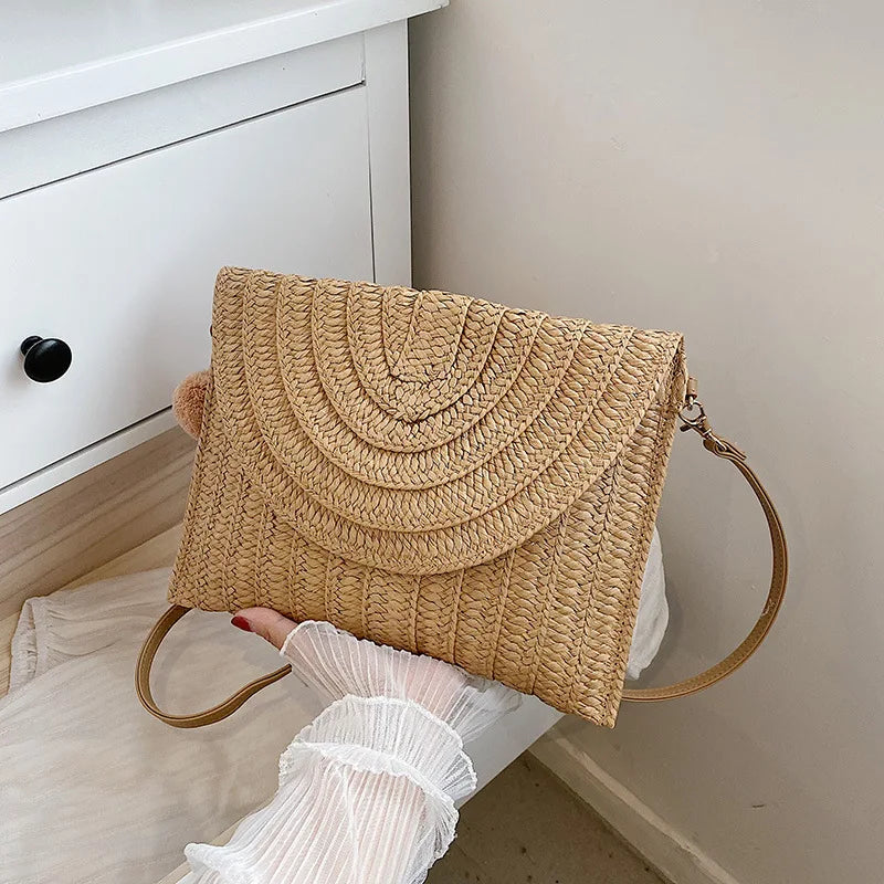Summer Beach Straw Clutch Bag Cute Ball Pendant Crossbody Bag for Women Travel Shoulder Bags Purse Ladies Casual Bags Wicker Bag